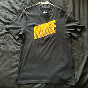 Nike Graphic Tee